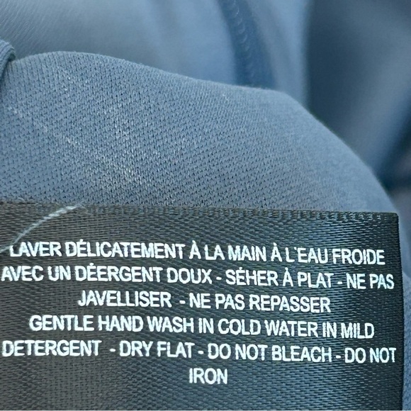 SIMONS Icone Matte blue Sequin high neck long sleeve top Sz S - Picture 9 of 13